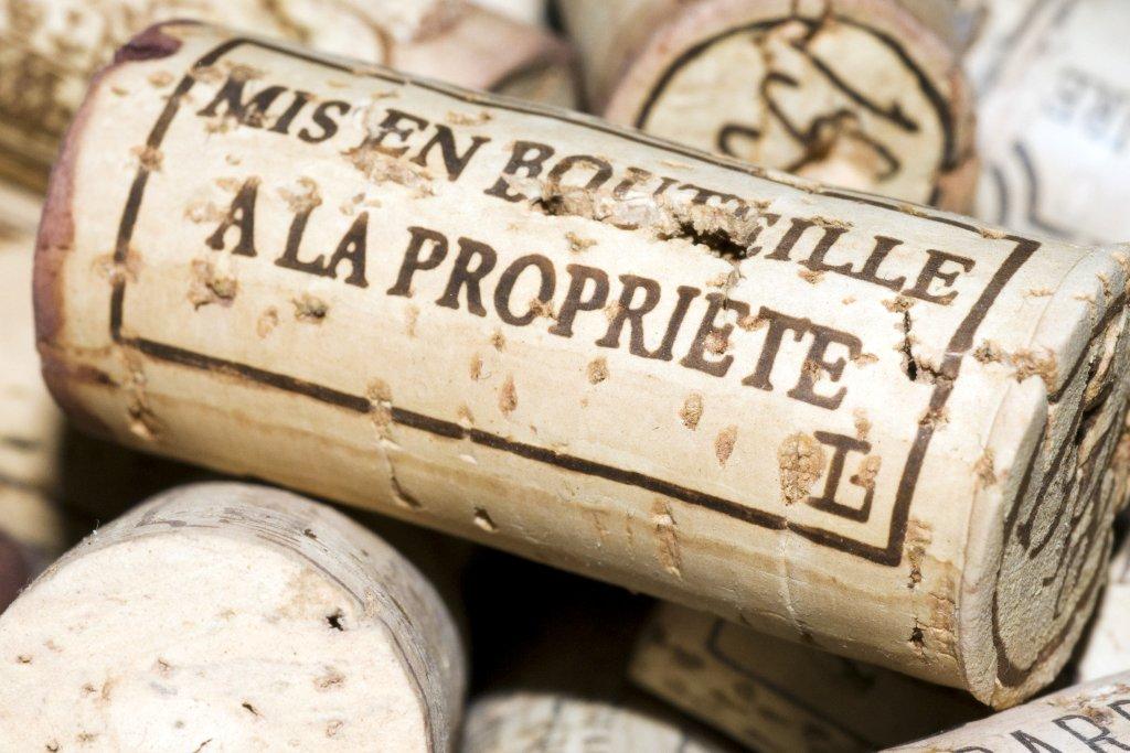 Sélection de vins de Bordeaux de différentes appellations